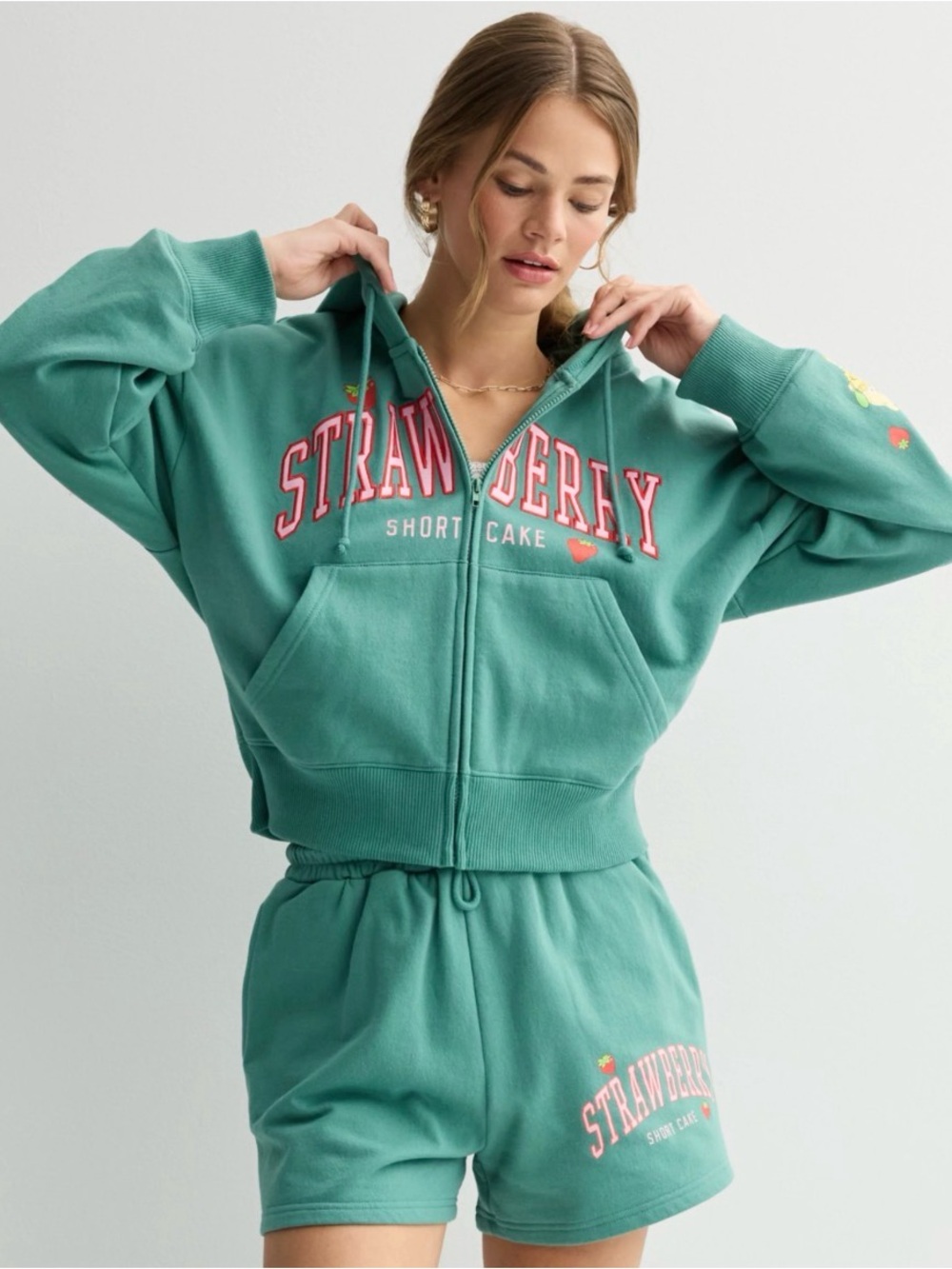 Strawberry Shortcake Green Zip Hoodie and shorts set for juniors